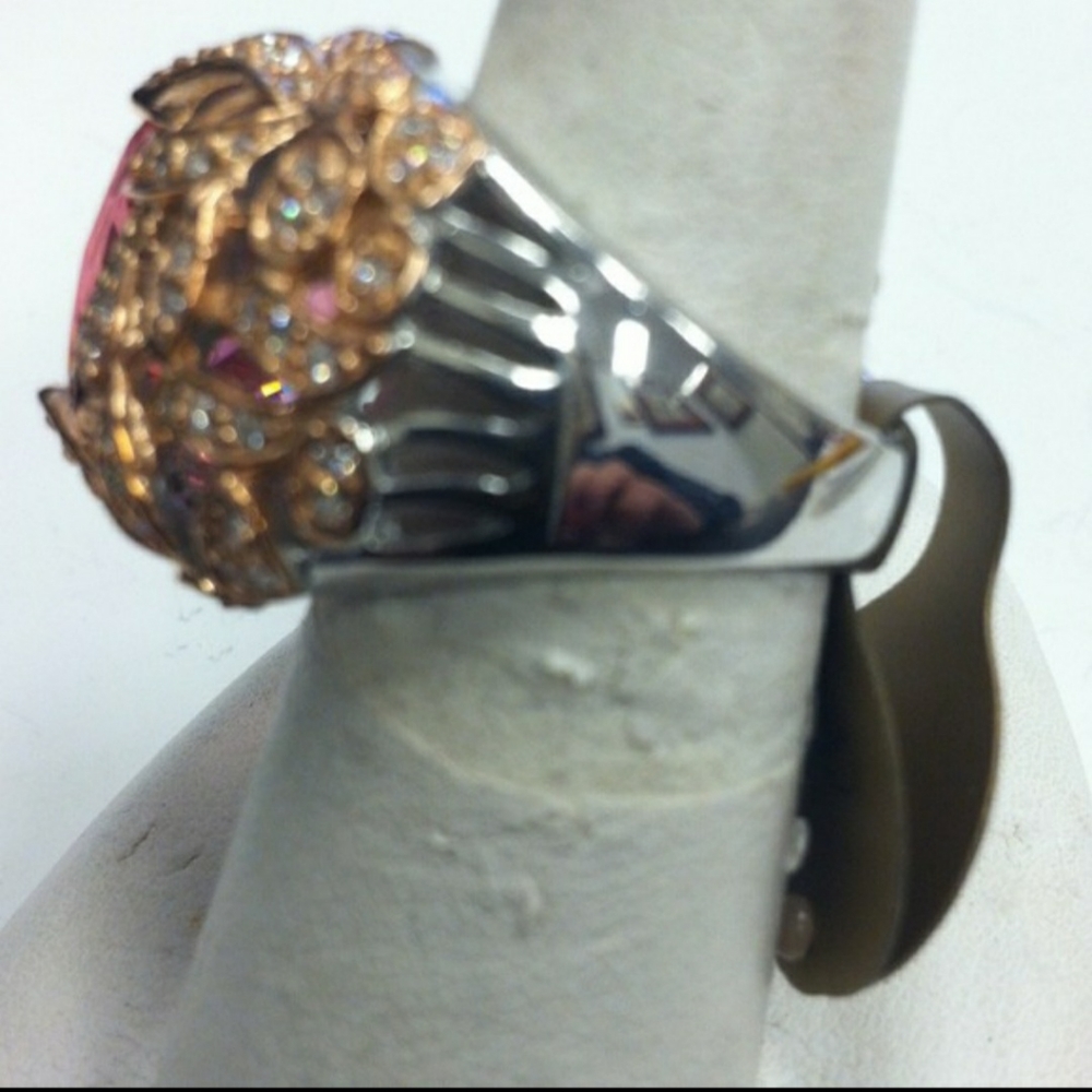 Ring - Picture 3 of 3